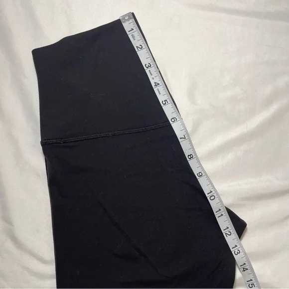 lululemon athletica Women's Black Bike Shorts - Picture 3 of 7